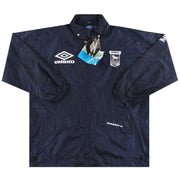 Chaqueta Impermeable Ligera con Capucha Umbro del Ipswich 1994-95 *con etiquetas* XXL