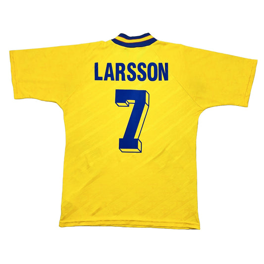 1994/95 Sweden Larsson #7 Home Shirt (M) Adidas