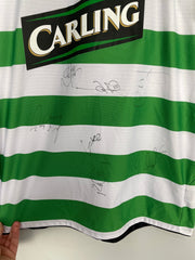 Camiseta de local Umbro del Celtic 2004/05 de Juninho #7 *Firmada por el equipo* (Talla L)
