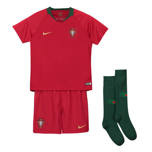 Portugal 2018-20 Home Mini Kit (3-4y) (Fair)_0