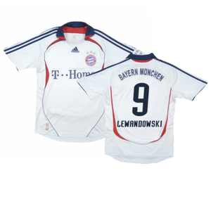 Bayern Munich 2006-08 Away Shirt (S) (Excellent) (Lewandowski 9)_0